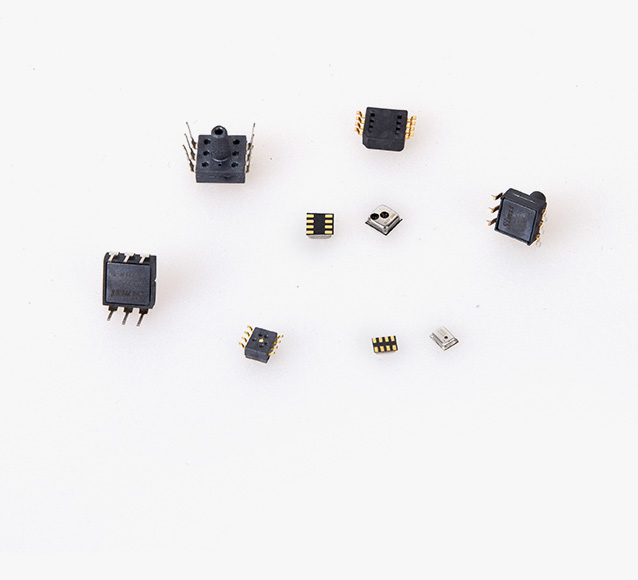 ѹ������������MEMS�������߱�������Ǯ�����߿ɿ����������ձ������Ծ�׼���ŵ����ձ�Ӧ����ҽ����е�����Ѫѹ�������������������༰�˶����Ʒ������